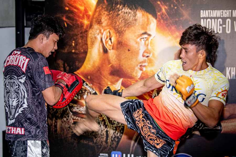 Duy Nhất tại buổi Open Workout