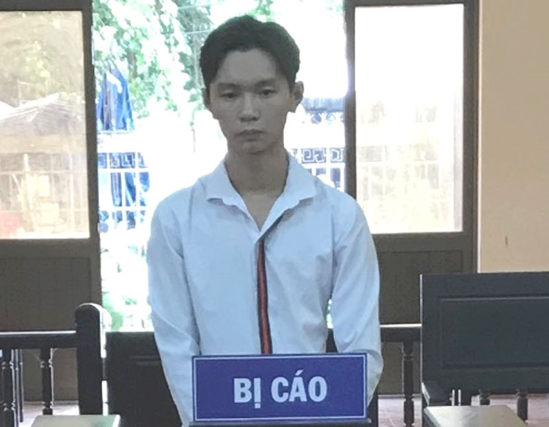 Bị cáo Trung tại phiên tòa hình sự sơ thẩm.