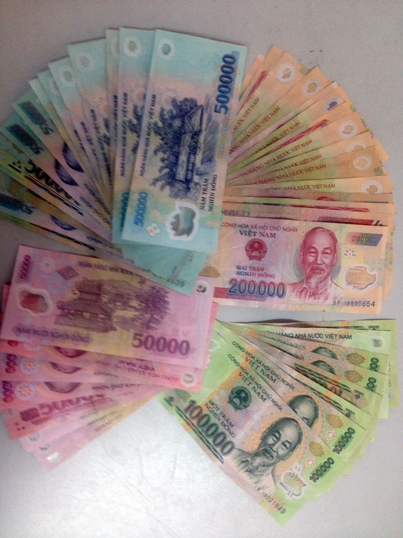 Thanh tra tỉnh phát hiện sai phạm hơn 1,9 tỷ đồng Thanh tra phát hiện hơn 1,9 tỷ đồng. Ảnh: Tr. Quốc