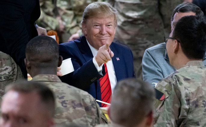 Tổng thống Donald Trump bí mật đến thăm binh sĩ Mỹ tại Afghanistan. Ảnh: AP