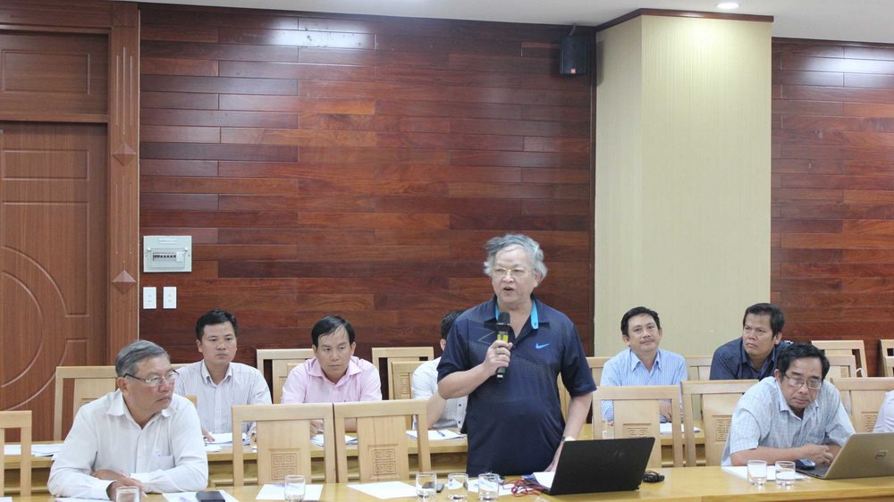 Đại biểu đóng góp ý kiến về tham vấn Dự án thuỷ điện dòng chính Luông Prabang.