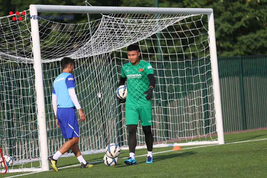 U23 Việt Nam với những cái nhất Văn Toản với chiều cao 1m86 rất thích hợp để trấn giữ khung thành