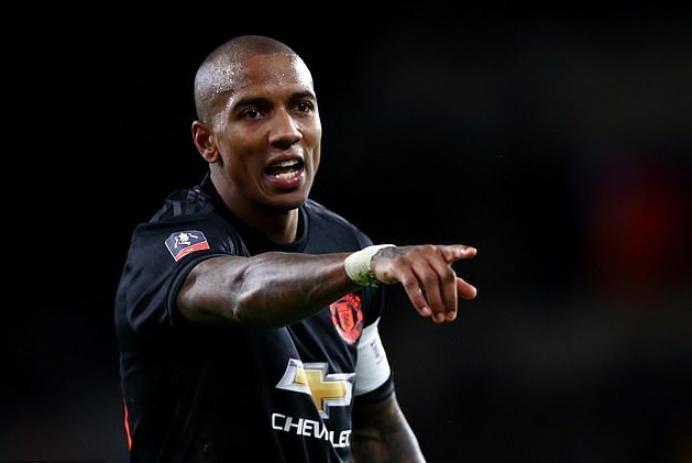 Tin bóng đá 10-1-2020: HLV Solskjaer tiết lộ lý do Young chưa rời MU Young và Inter Milan đều muốn ký hợp đồng trong tháng 1, nhưng bất thành