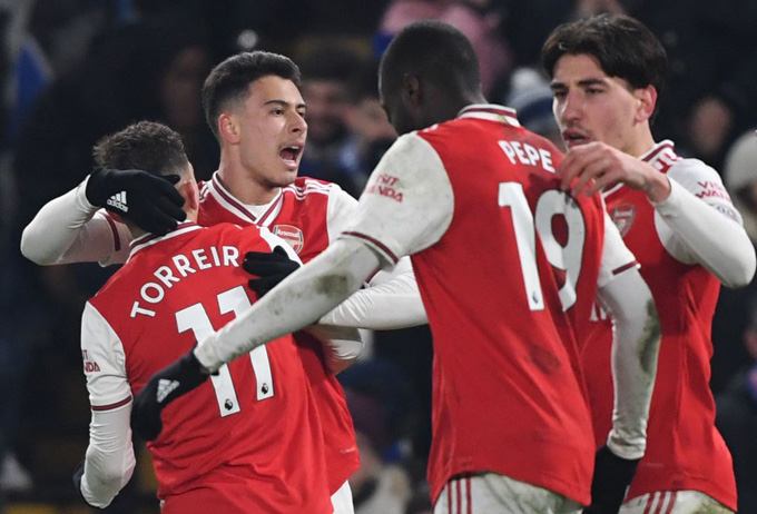 Chelsea hòa kịch tính Arsenal, Man City thắng Sheffield United 1-0 Martinelli ghi bàn gỡ hòa với pha bứt tốc từ phần sân nhà