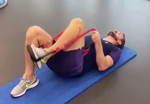 Tin bóng đá 31-1-2020: HLV Mourinho nhận tin vui từ học trò cưng Harry Kane đã có thể trở lại tập luyện và có thể ra sân chơi bóng vào tháng 4