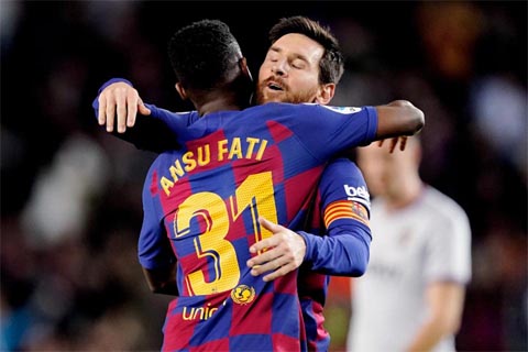 Messi và Fati thể hiên sự ăn ý