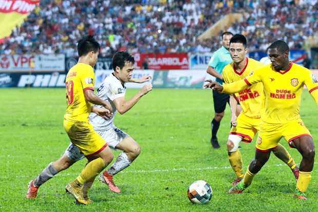 V-League 2020 chốt ngày khai mạc, tuyển Việt Nam không bị ảnh hưởng Các giải bóng đá chuyên nghiệp Việt Nam sẽ được bắt đầu vào tháng Ba sau khi bị hoãn vì dịch bệnh do virus corona gây ra.