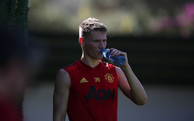 Tin bóng đá 10-2-2020: Klopp nhắm Coutinho là phương án B cho Liverpool McTominay đã trở lại tập luyện cùng MU