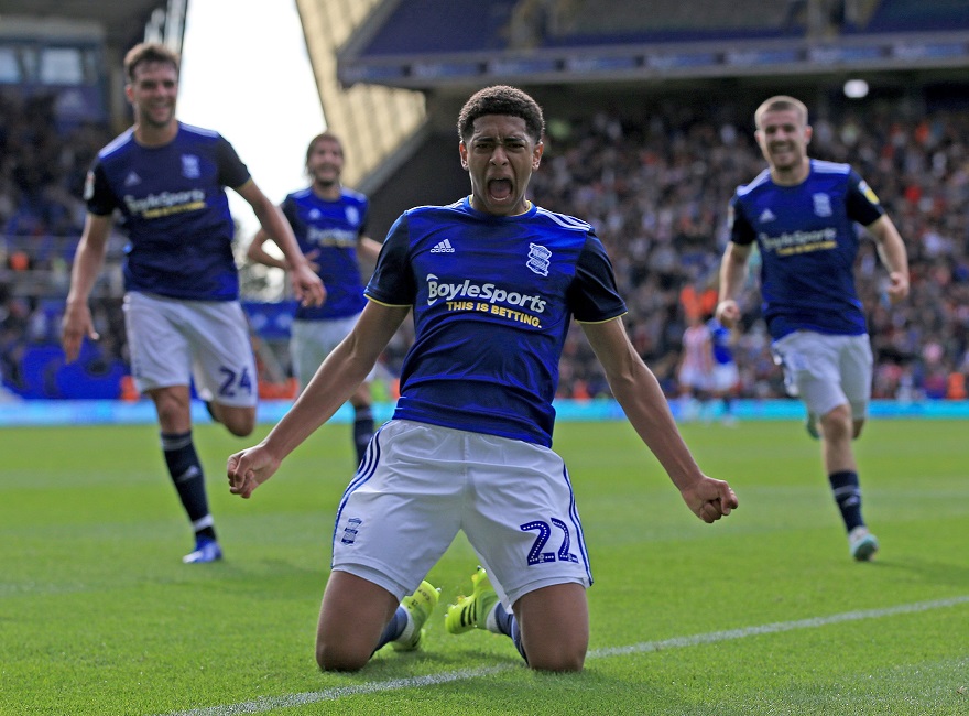 Bellingham được cả MU và Chelsea tranh giành