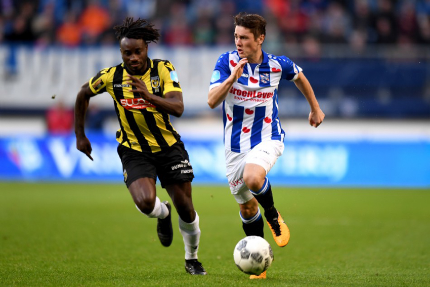 Heerenveen có trận thua thứ 6 liên tiếp tại giải VĐQG Hà Lan