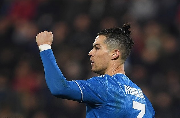 Ronaldo phủ nhận việc rời Juventus