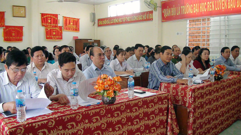 Đại biểu tham dự kỳ họp.