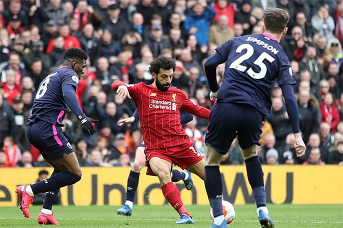 Salah lập công trong trận thứ 100 đá cho Liverpool ở Premier League