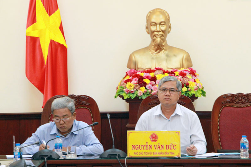 Phó chủ tịch UBND tỉnh Nguyễn Văn Đức chủ trì điểm cầu Bến Tre.