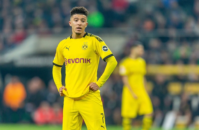 Dortmund sẽ tăng lương để giữ chân Sancho