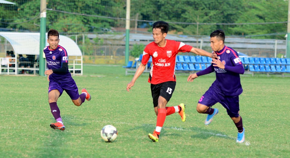 Long An chia điểm 1-1 với Sài Gòn FC.