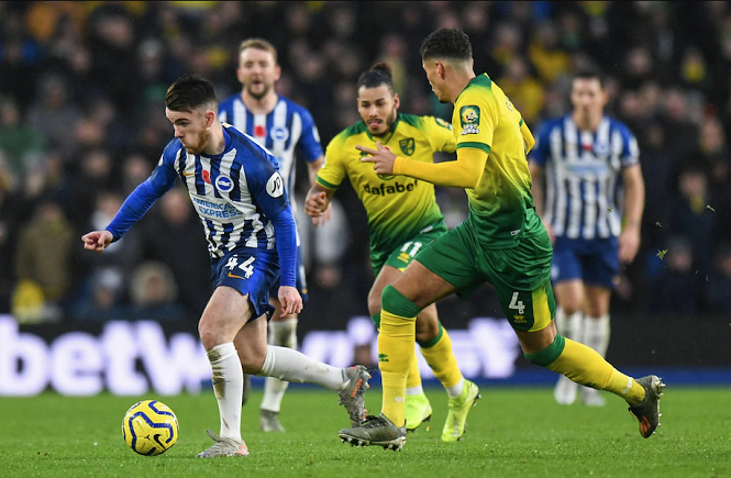 Brighton và Norwich không ủng hộ đá sân trung lập