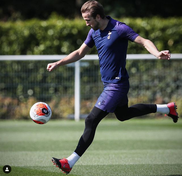 Harry Kane khoe tập luyện trên Instagram