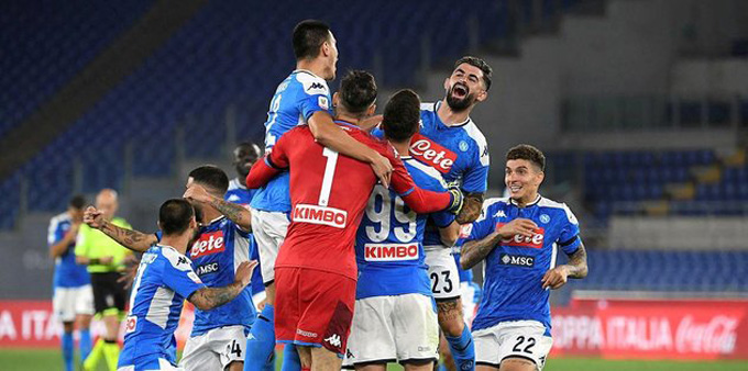 Napoli đăng quang Coppa Italia 2019/20 sau khi đánh bại Juventus ở loạt luân lưu