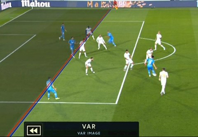 VAR từ chối bàn thắng của các cầu thủ Valencia