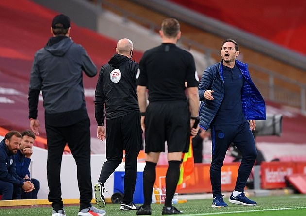 HLV Lampard đã văng tục với HLV Klopp