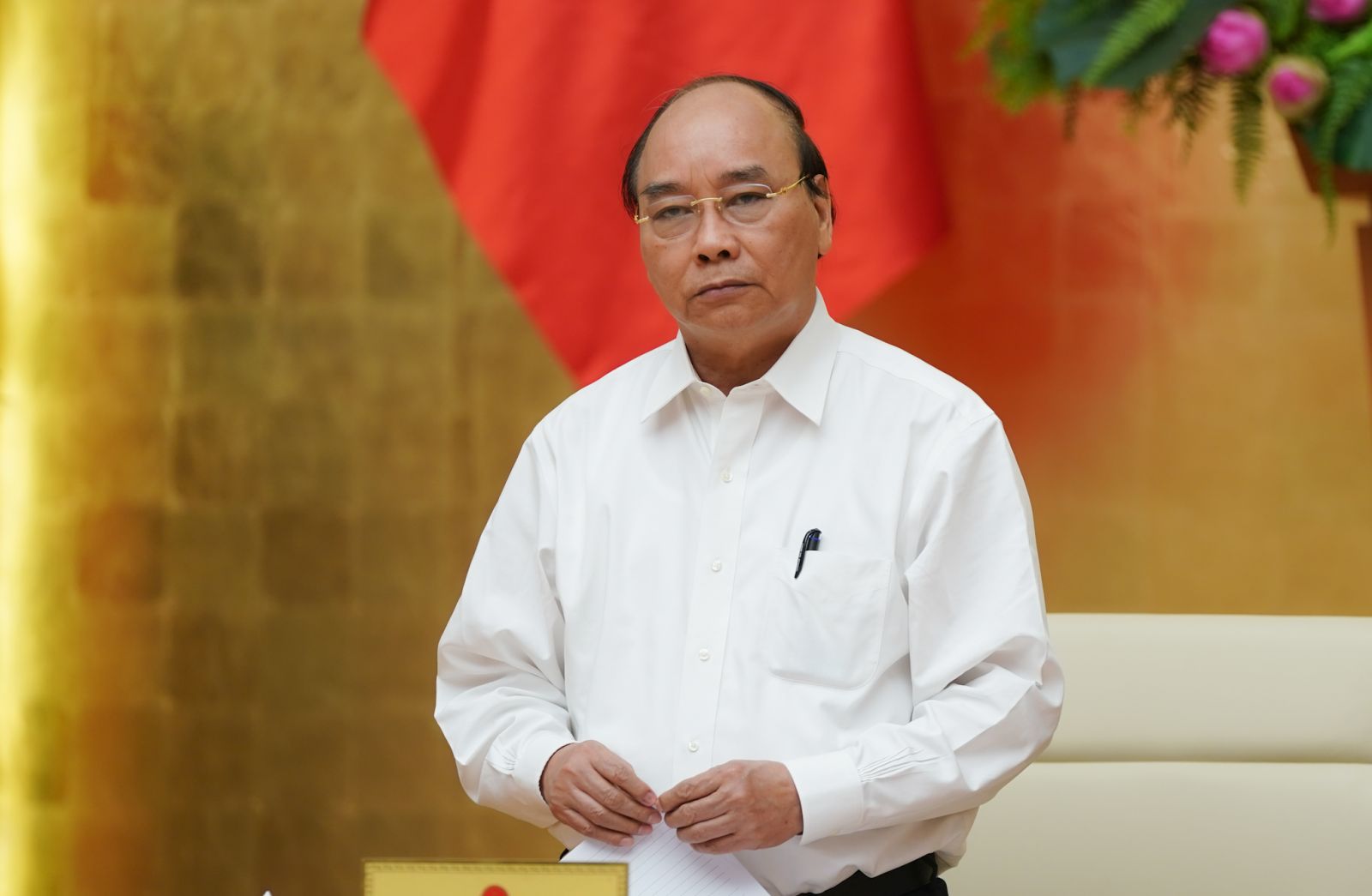 Thủ tướng chủ trì họp Thường trực Chính phủ về COVID-19 Ảnh: VGP/Quang Hiếu