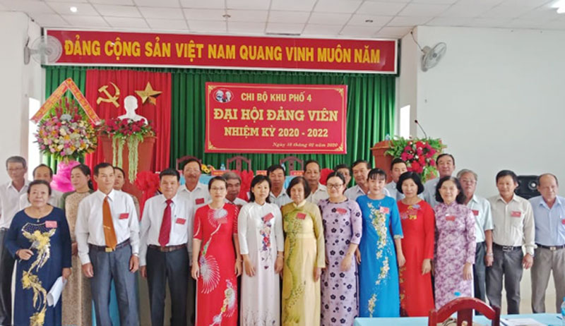 Đại hội Đảng viên Chi bộ Khu phố 4, phường Phú Tân, TP. Bến Tre. Ảnh: CTV