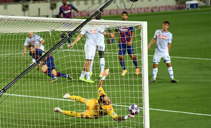 Messi ghi bàn thắng nâng tỉ số lên 2-0