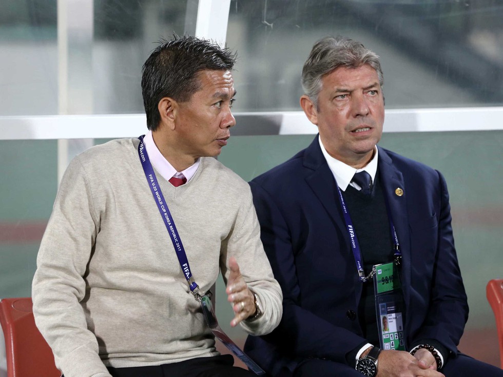 Giám đốc kỹ thuật Jurgen Gede cập bến Viettel FC GĐKT người Đức Jurgen Gede cùng HLV Hoàng Anh Tuấn giúp U19 bóng đá việt Nam có mặt tại World Cup 2017.