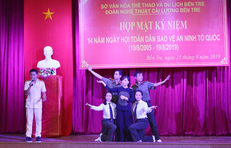 Hoạt động “Ngày hội Toàn dân bảo vệ an ninh Tổ quốc” do Sở Văn hóa, Thể thao và Du lịch tổ chức. Ảnh: A. Nguyệt