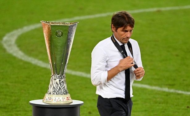 HLV Conte không thể giúp Inter Milan vô địch Europa League