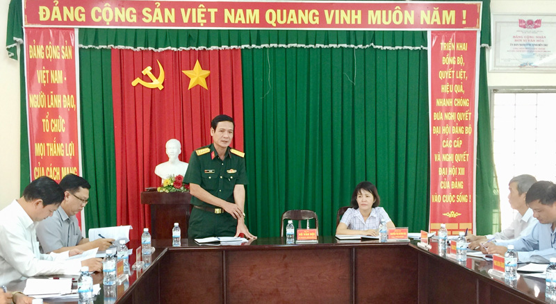 Quang cảnh buổi làm việc