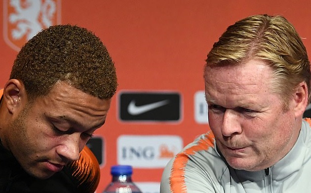 Memphis Depay sẽ khó tái hợp với HLV Koeman tại Barca