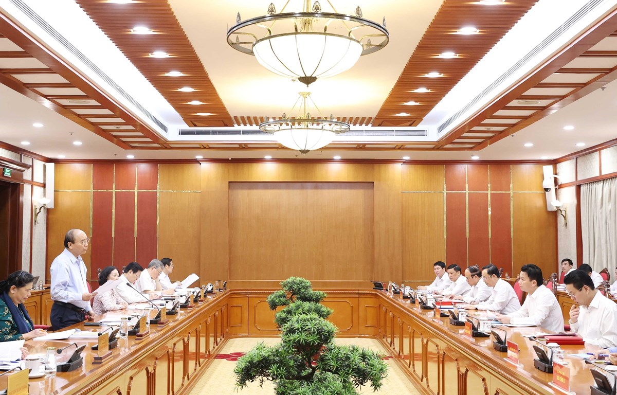 Bộ Chính trị làm việc về chuẩn bị đại hội các đảng bộ trực thuộc Trung ương Đồng chí Nguyễn Xuân Phúc, Ủy viên Bộ Chính trị, Thủ tướng Chính phủ phát biểu tại cuộc làm việc với Ban Thường vụ Tỉnh ủy Hà Giang. Ảnh: Thống Nhất - TTXVN