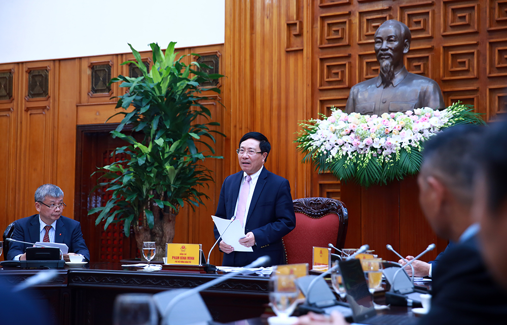 DN phải cùng đồng hành với Chính phủ vượt qua thách thức do dịch COVID-19 Phó Thủ tướng Phạm Bình Minh phát biểu tại buổi tiếp đoàn doanh nghiệp Hội phát triển hợp tác kinh tế Việt Nam-ASEAN. Ảnh: VGP/Hải Minh
