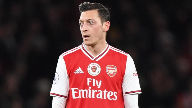 Arsenal muốn sớm chấm dứt hợp đồng với Ozil để tiết kiệm quỹ lương