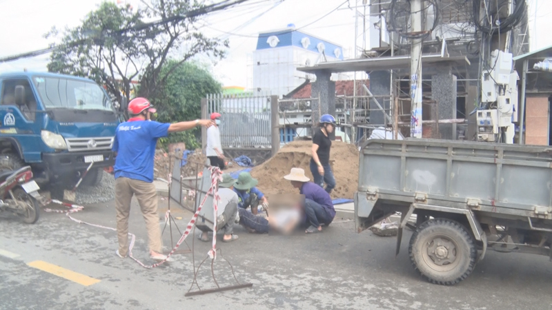 Ba Tri tai nạn giao thông làm 1 người chết Hiện trường vụ tai nạn.