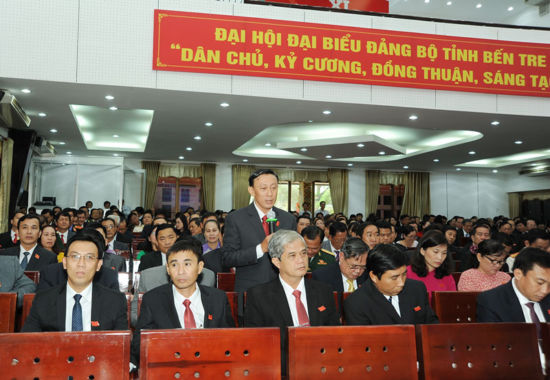 Khí thế thành công Đại hội XI Đảng bộ tỉnh lan tỏa sâu rộng đến người dân Giám đốc Sở Công Thương Châu Văn Bình phát biểu tại Đại hội. Ảnh: Q.Hùng