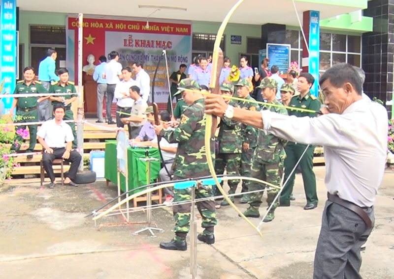 Tin hoạt động các huyện, thành phố ngày 16-10-2020 Các đội tham gia thi đấu. Ảnh: Hồng Quốc