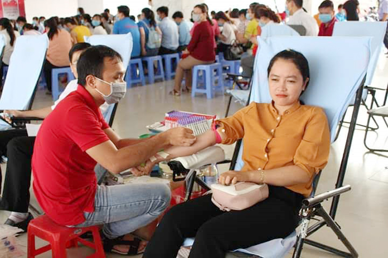 Trao giải cuộc thi ảnh “Nét đẹp Công đoàn và Người lao động năm 2020” Tác phẩm đạt giải A của cuộc thi.
