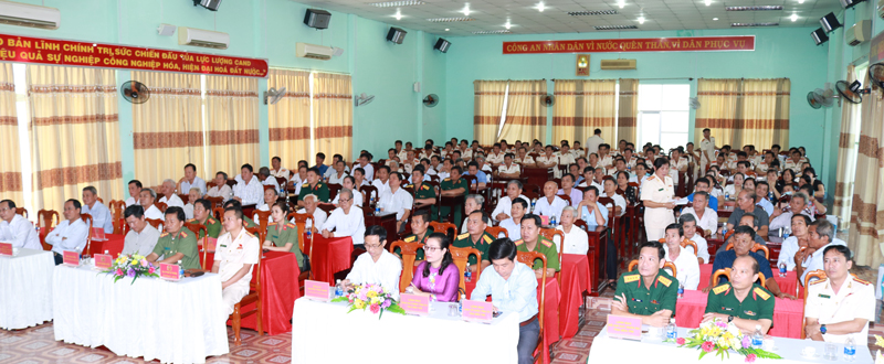 Thạnh Phú họp mặt kỷ niệm 53 năm Sự kiện quân sự 30-10-1967 Các đại biểu tham dự buổi họp mặt. Ảnh: Anh Kiệt.