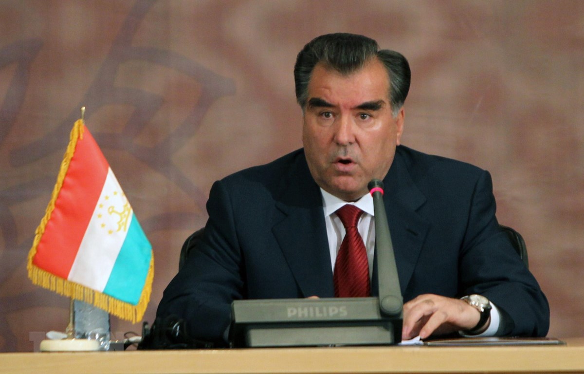 Tân Tổng thống Tajikistan giải tán chính phủ, chuẩn bị lập nội các mới Tổng thống tái đắc cử của Tajikistan, ông Imomali Rakhmon. (Nguồn: AFP/TTXVN)