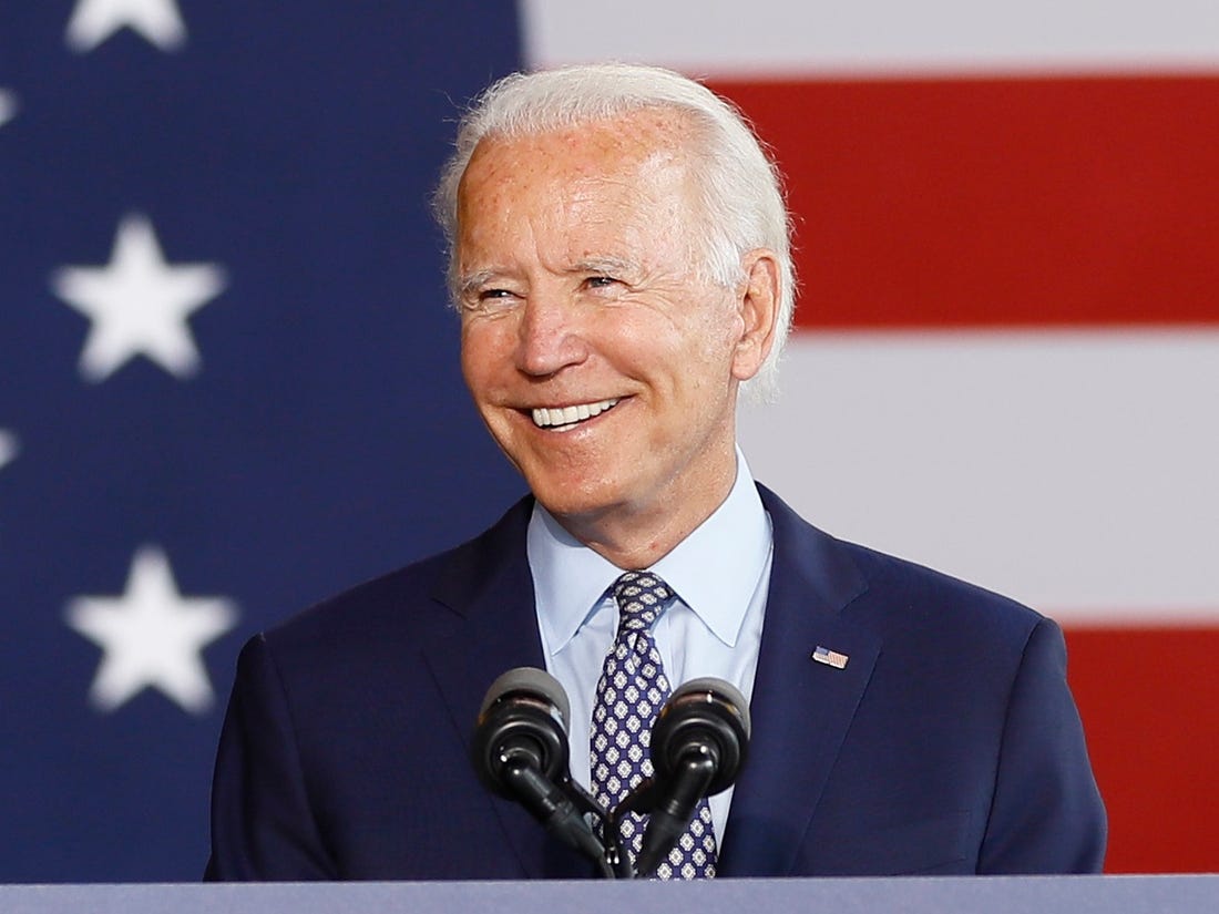 Ông Joe Biden giành hơn 270 phiếu đại cử tri để được bầu làm Tổng thống thứ 46 của Mỹ Ứng cử viên Tổng thống Mỹ của đảng Dân chủ Joe Biden. Ảnh: DSJ