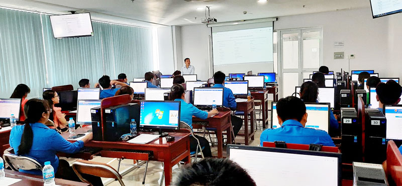 Quang cảnh lớp tập huấn.