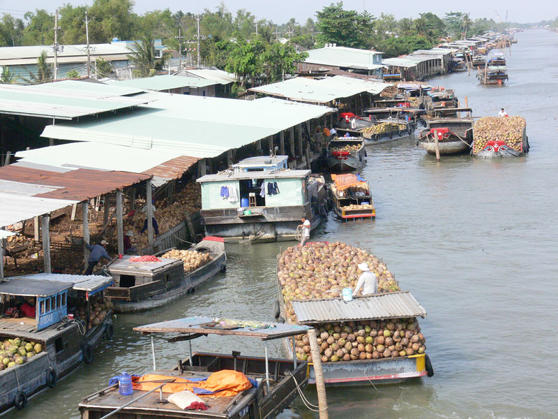 Phát triển chợ dừa tại xã An Thạnh, huyện Mỏ Cày Nam.