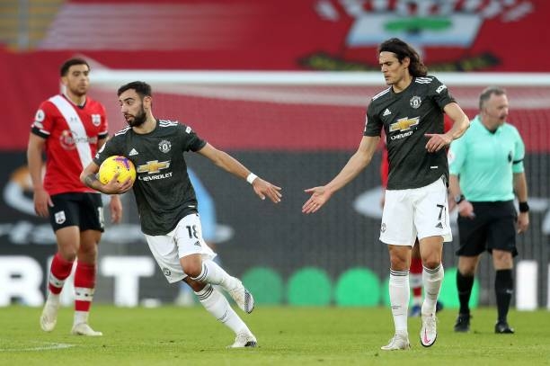 Bruno Fernandes và Cavani đã tỏa sáng giúp MU lội giành trọn 3 điểm