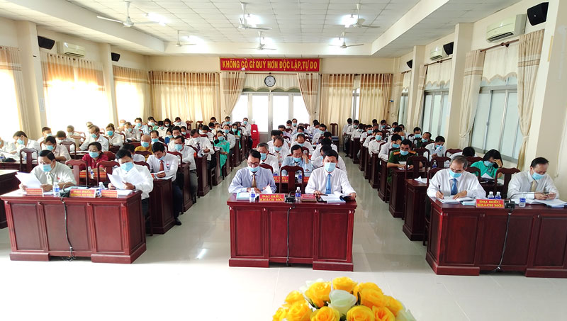 Tin hoạt động các huyện, thành phố ngày 15-12-2020 Quang cảnh kỳ họp. Ảnh: Trần Xiện