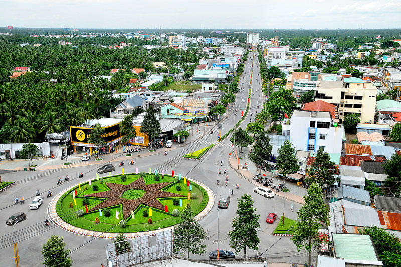 Đẩy mạnh tốc độ đô thị hóa của tỉnh Đại lộ Đồng Khởi, trung tâm TP. Bến Tre. Ảnh: Nguyễn Hải