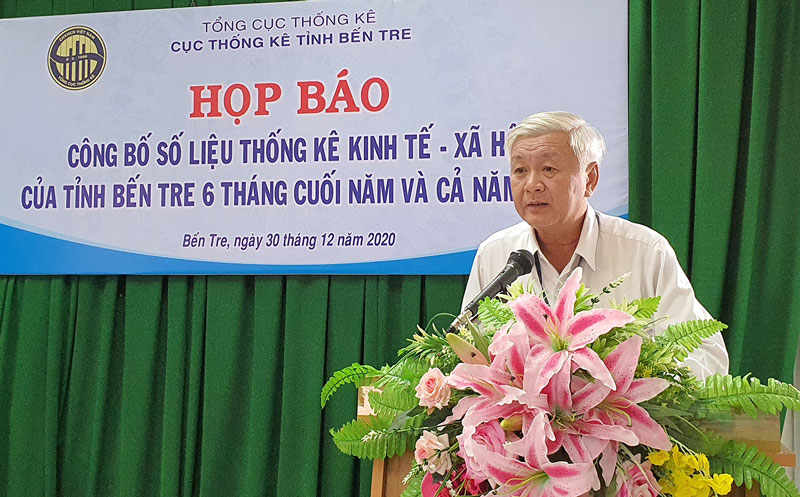 GRDP năm 2020 của Bến Tre ước tăng 0,84% Ông Nguyễn Tiến Dũng - Cục trưởng Cục Thống kê tỉnh Bến Tre thông tin tại buổi họp báo.