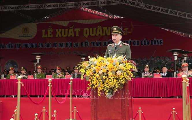 Thường trực Ban Bí thư: Bảm đảo tuyệt đối an ninh, an toàn Đại hội XIII của Đảng Đại tướng Tô Lâm, Ủy viên Bộ Chính trị, Bí thư Đảng ủy Công an Trung ương, Bộ trưởng Bộ Công an phát biểu. Ảnh: Doãn Tấn/TTXVN